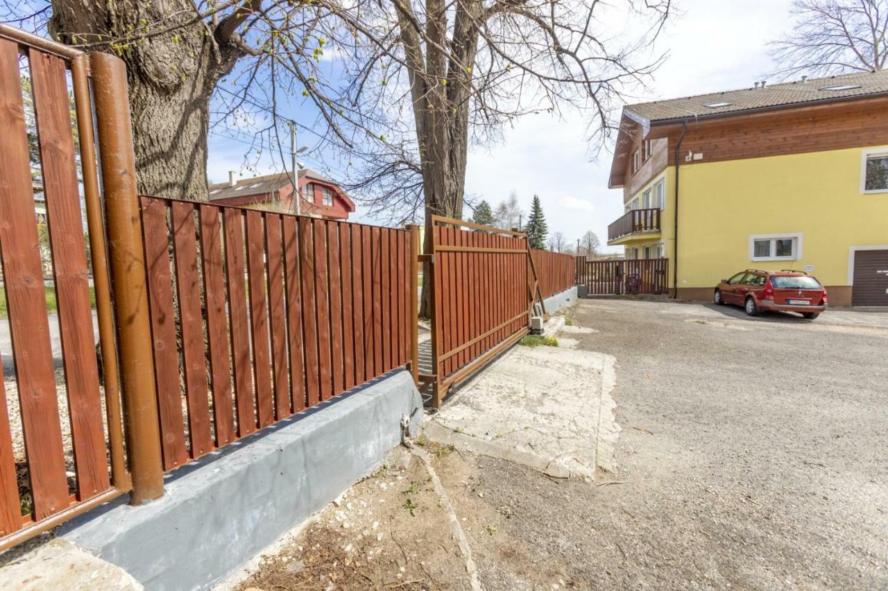 Apartman Zara Veľký Slavkov Exteriér fotografie